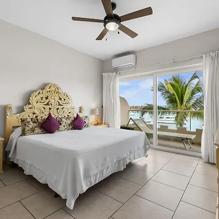 Marina Banderas Suites Hotel Boutique-3