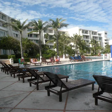 Cancun Beach Aparthotel By Solymar-3