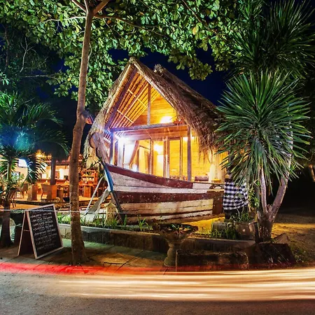 Ts Hut Lembongan-3