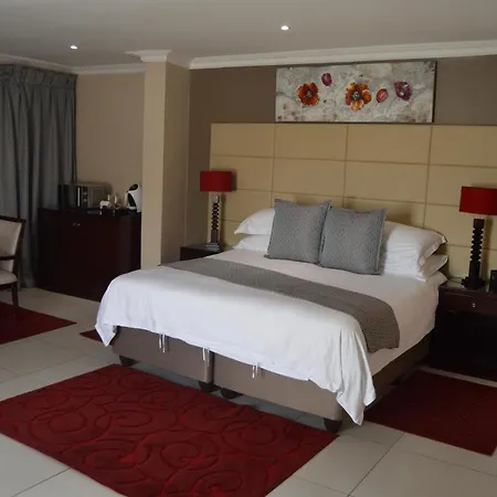Airport Gardens Boutique Hotel-3