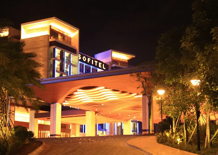 Sanya Resorts and Hotels with Waterparks